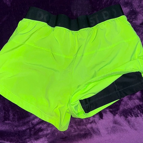 Nike shorts - Picture 3 of 3